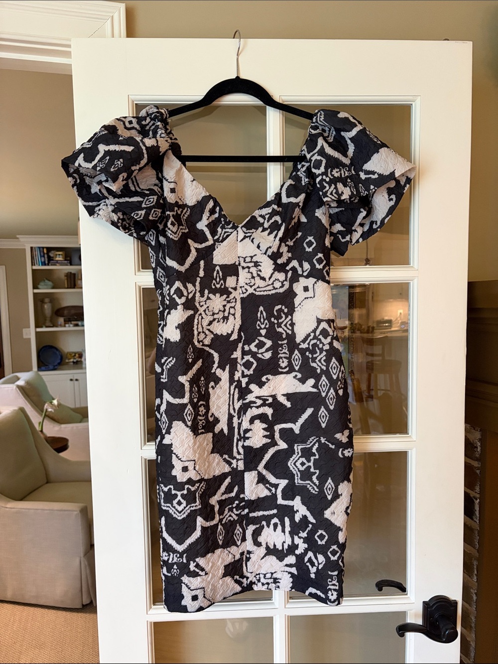 French Connection Black & White Abstract Puff-Sleeve Mini Dress